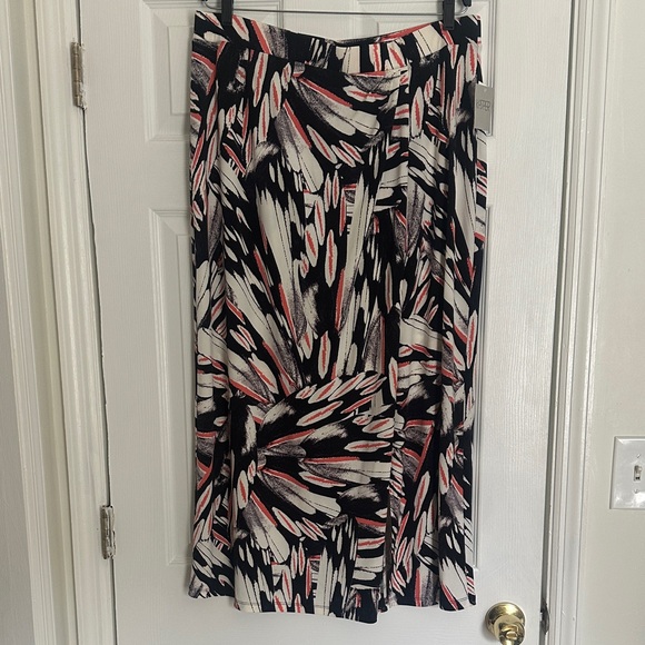 Kasper Black and Pink Abstract A-Line Skirt - Picture 1 of 3